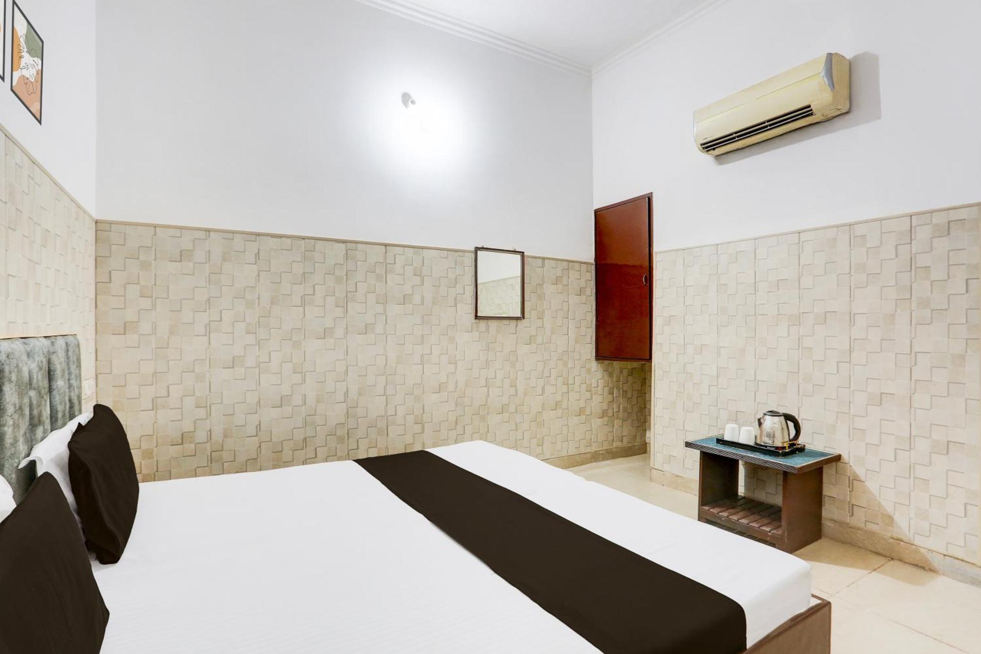Hotel O Vk Palace Агра Екстер'єр фото